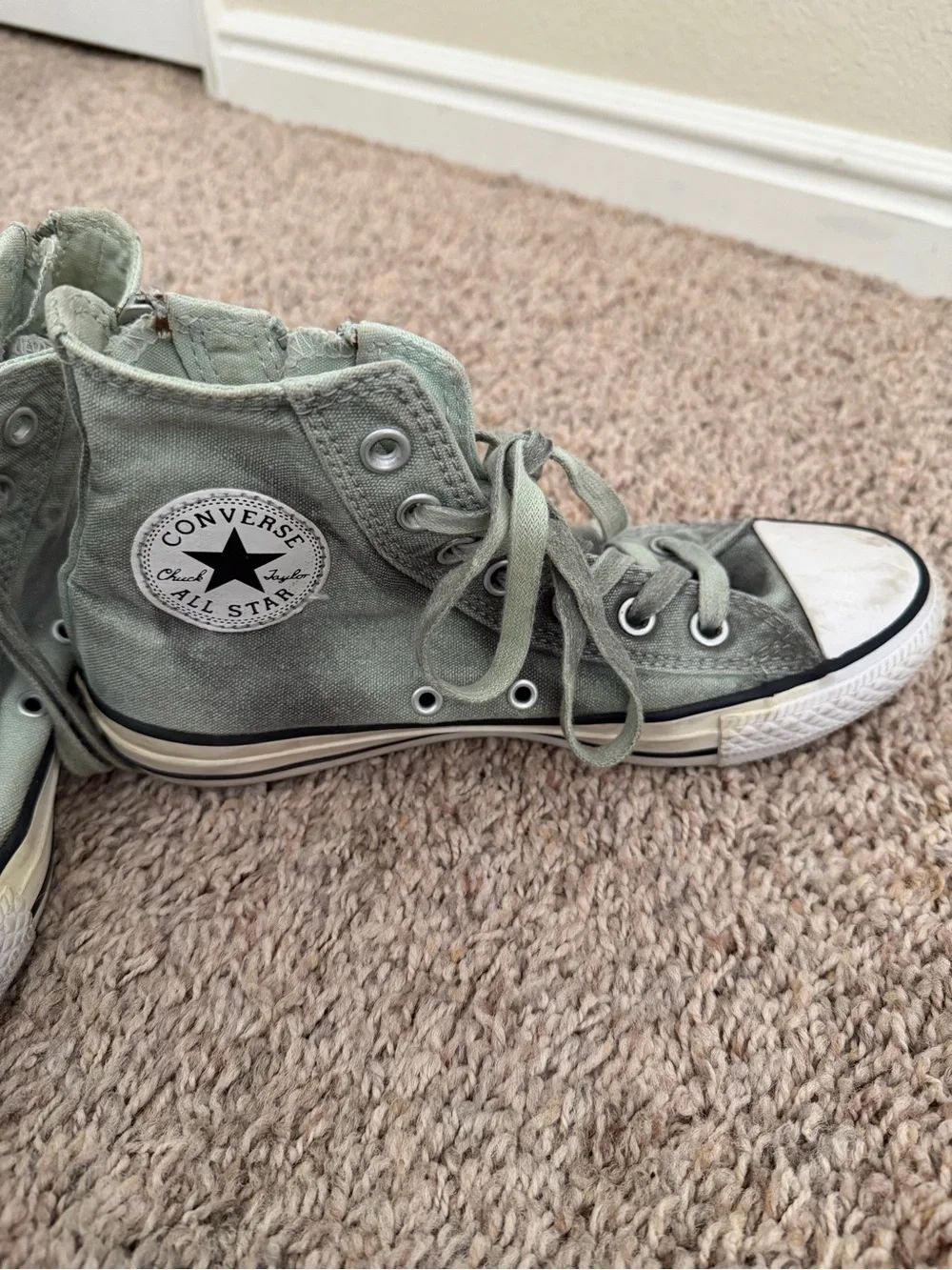 Converse High-Top Sneakers in Faded Sage Green - Picture 4 of 4
